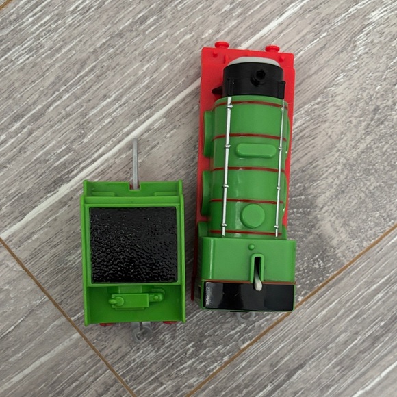 Trackmaster Motorized Henry and Tender - Works - Picture 6 of 9